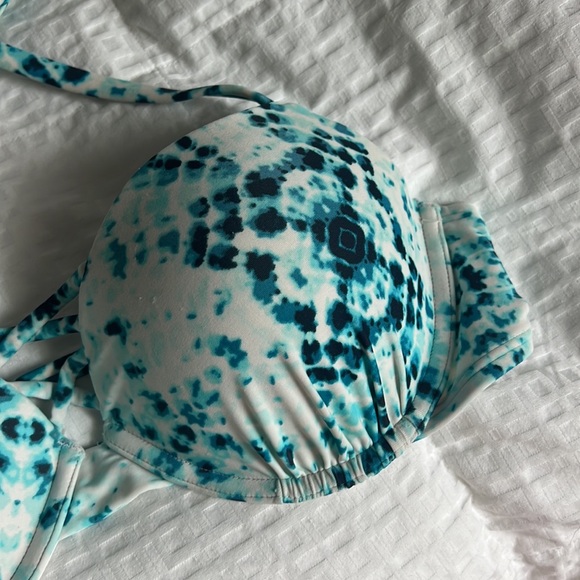 Hollister Halter Push-up Bikini Top - Picture 3 of 7